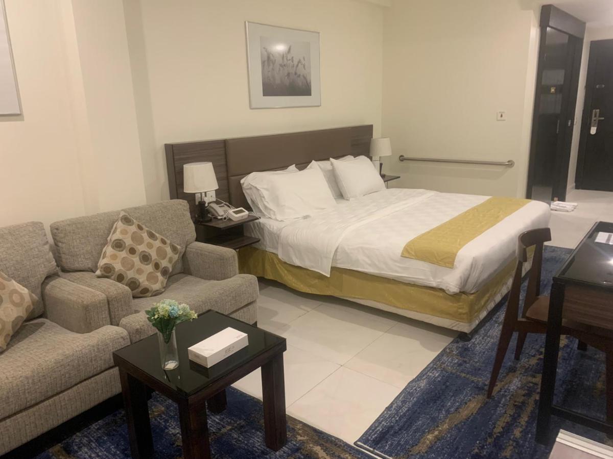 Grand Lily Hotel Suites Al-Hofuf Bagian luar foto
