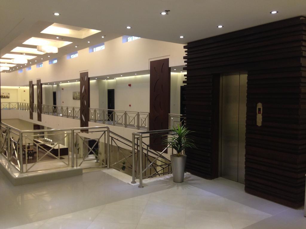 Grand Lily Hotel Suites Al-Hofuf Bagian luar foto