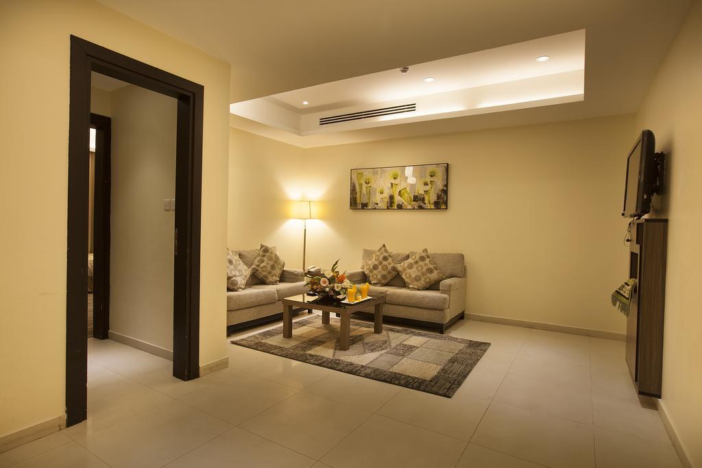 Grand Lily Hotel Suites Al-Hofuf Bagian luar foto