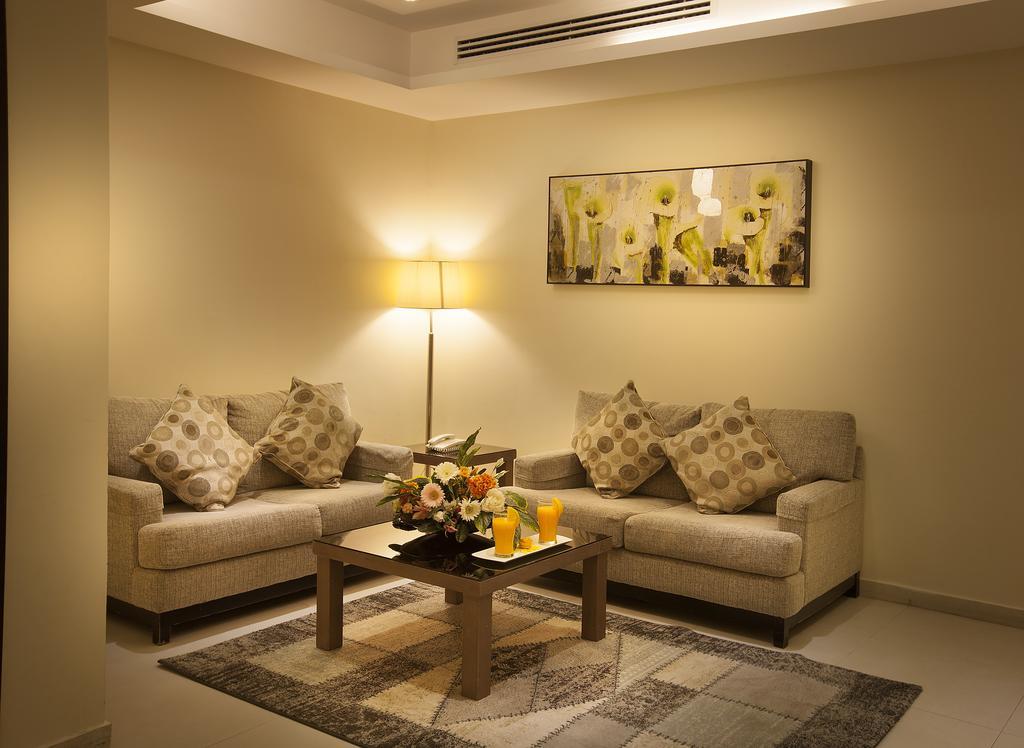 Grand Lily Hotel Suites Al-Hofuf Bagian luar foto