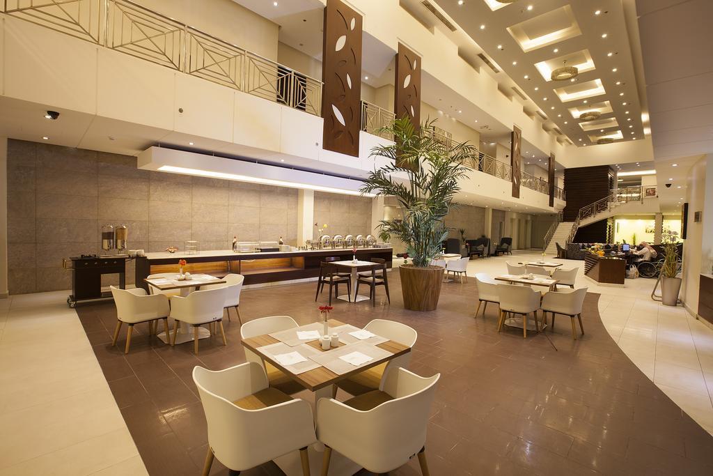 Grand Lily Hotel Suites Al-Hofuf Bagian luar foto